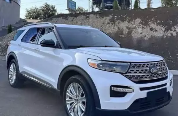 Ford Explorer for rent in Armenia