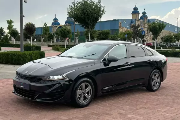 KIA K5 for rent in Armenia